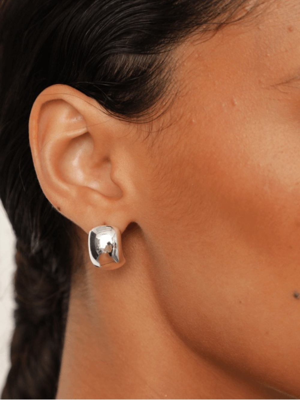 NWT Heaven Mayhem Ky Hoop Earrings in Silver - Picture 3 of 8